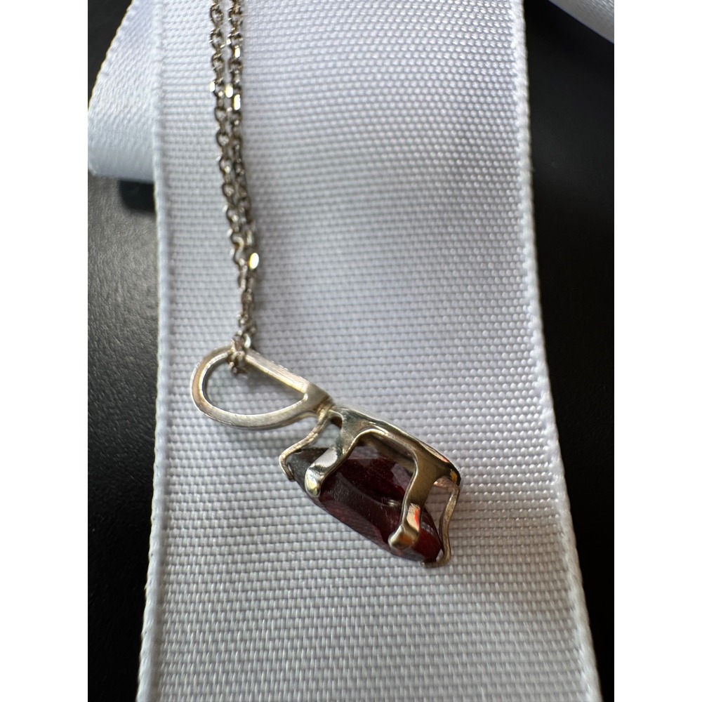 Sterling Silver Red Garnet Oval Solitaire Pendant Necklace Italy 18 Inch - Picture 3 of 6